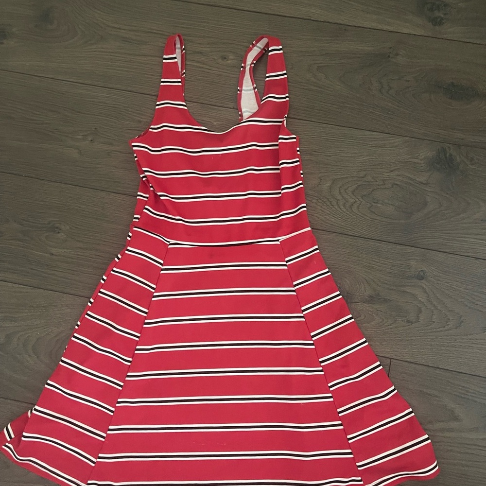 H&M Red and White Striped Women’s Dress
